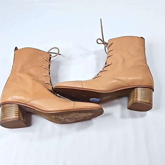 A Tan Leather Womens Boots Size 38 - Picture 8 of 8